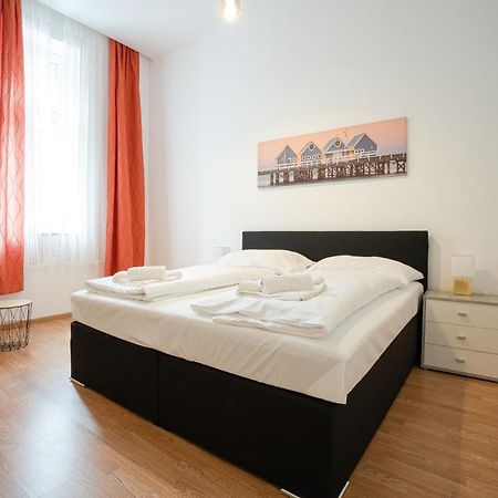 Apartment In The Central Area. 5 Minute'S Walk To The Danube. Vienne Extérieur photo