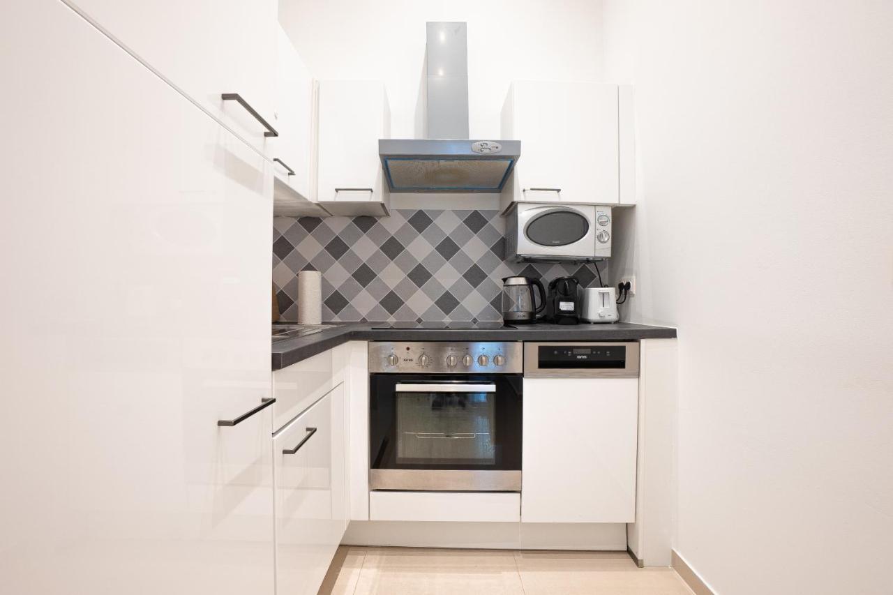 Apartment In The Central Area. 5 Minute'S Walk To The Danube. Vienne Extérieur photo